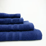 Drap de douche bleu marine 100% coton 350 g/m², doux et ultra-absorbants, en éponge bouclette, pour un séchage rapide et confortable.