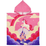 Poncho de plage enfant en microfibre fairy rose licorne 60x120cm 100% polyester 250g/m² motif licorne , idéal plage et piscine, séchage ultra rapide, peu encombrant.