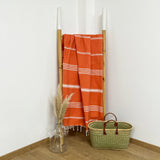 Drap de bain fouta plate torsadée en coton rayée Kolora orange - Le comptoir de la plage