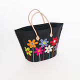 panier artisanal majunga noir rabane brodé avec motifs fleurs avec pochon, poignées cuir dimensions 50x20x35 cm fond renforcé, idéal pour le marché ou la plage