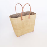 panier artisanal tamatave naturel rabane fibre naturelle avec pochon, coins et poignées cuir dimensions 55x24x35 cm fond renforcé, idéal pour le marché ou la plage