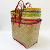 Panier Artisanal "Penjy Naturel" avec feston couleur - Le comptoir de la plage