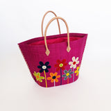 Paniers rabane artisanal "MAJUNGA" avec motifs brodés fleurs - Le comptoir de la plage