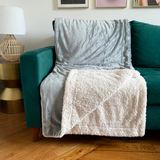 Plaid Polaire doublé imitation Mouton gris clair 130X170 - Le comptoir de la plage