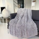 Plaid imitation poils longs 130x170cm 450g/m² - Longwool Gris clair