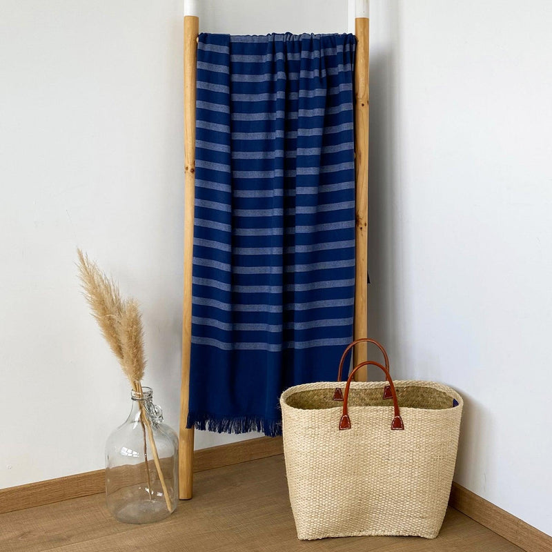 Drap de plage fouta coton bleu marine- Le comptoir de la plage