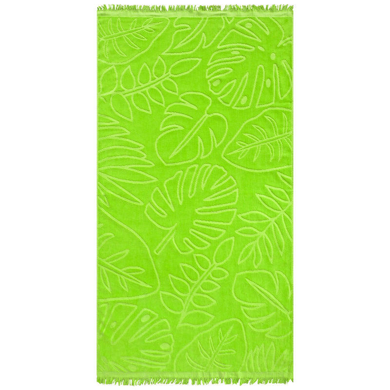 Serviette de plage ciselée Klang en velours jacquard vert, motif floral et franges aux extrémités.