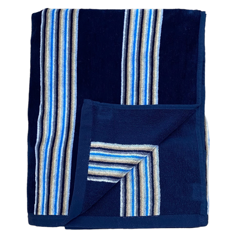 Serviette de plage velours Jacquard bleu marine 100% coton 400 g/m², douce, absorbante et légère, idéale pour la piscine, la plage ou le voyage.