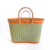 panier artisanal sava GM aravola luxe orange rabane tissé feston couleur en fibres naturelles, avec bande rabane unie, solide et polyvalent. dimensions 55×20×35cm  avec poche intérieure, idéal pour courses, plage, piscine ou ville