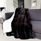 Plaid cocoon noir 130x170cm, recto imitation lapin et verso mouton 610g/m², ultra doux pour un confort chaleureux