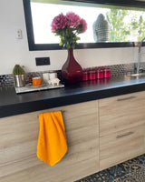 Essuie-mains cuisine uni safran 50 x 50 set de trois pièces