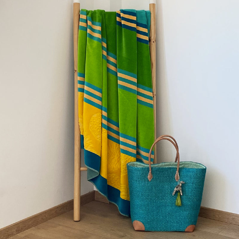 Drap de bain en coton jaune et verte Ikaria - Le comptoir de la plage