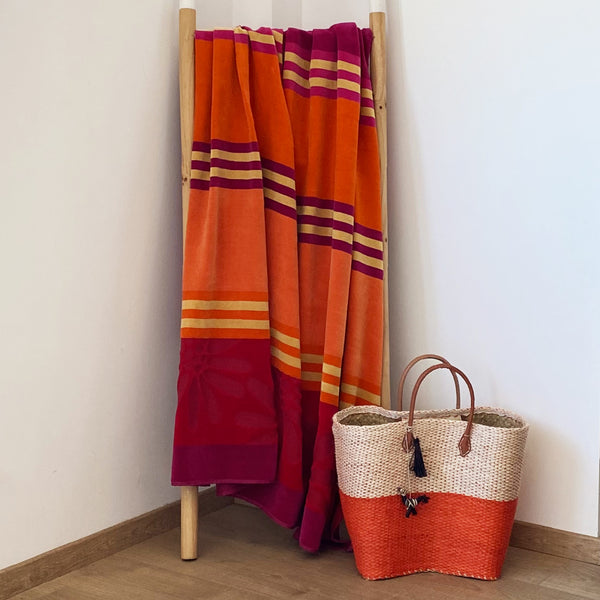 Drap de bain en coton orange et rose Marga - Le comptoir de la plage
