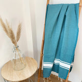 Drap de bain fouta plate traditionnelle Kozo azur - Le comptoir de la plage