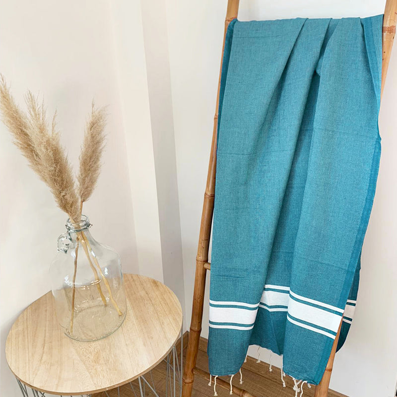 Drap de bain fouta plate traditionnelle Kozo azur - Le comptoir de la plage