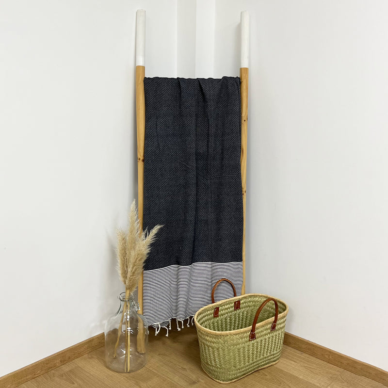 Drap de bain fouta plate nid d'abeille Mikanda bleue marine - Le comptoir de la plage