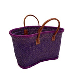 Panier Aravola artisanal prune MM en fibres naturelles avec poignées en cuir, dimensions 38×19×28 cm. Panier solide pour les courses, la plage ou la piscine, également appelé Panier Marché, tressage Aravola