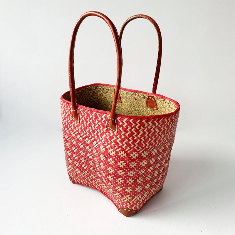 Panier artisanal rouge Frise - Le comptoir de la plage