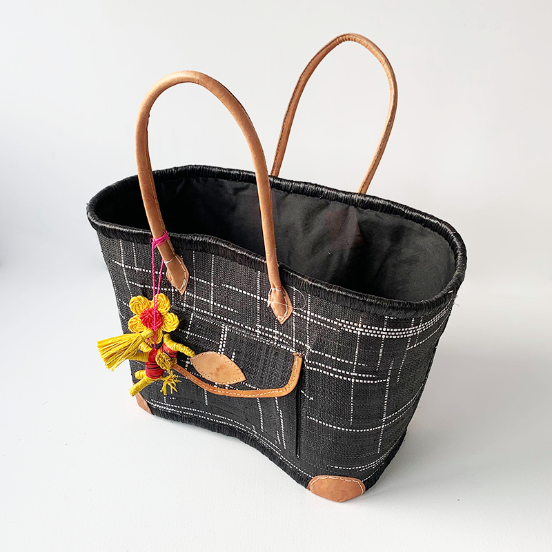 Panier artisanal Manjopika avec pochon et poche extérieure