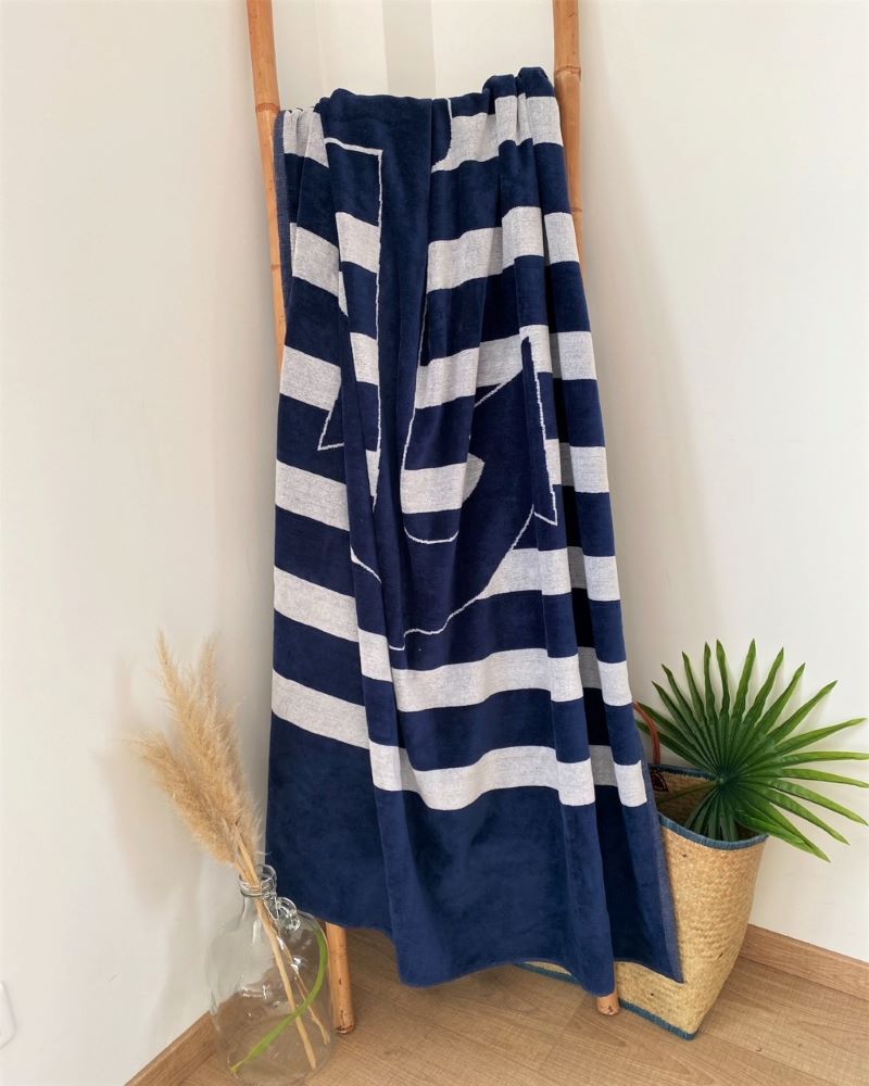 Serviette de plage bleue en coton Regatta, extra large - Le comptoir de la plage