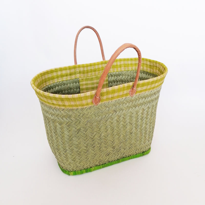 Panier artisanal Aravoula tressé naturel "Tsipika"  avec bande rabane carreaux