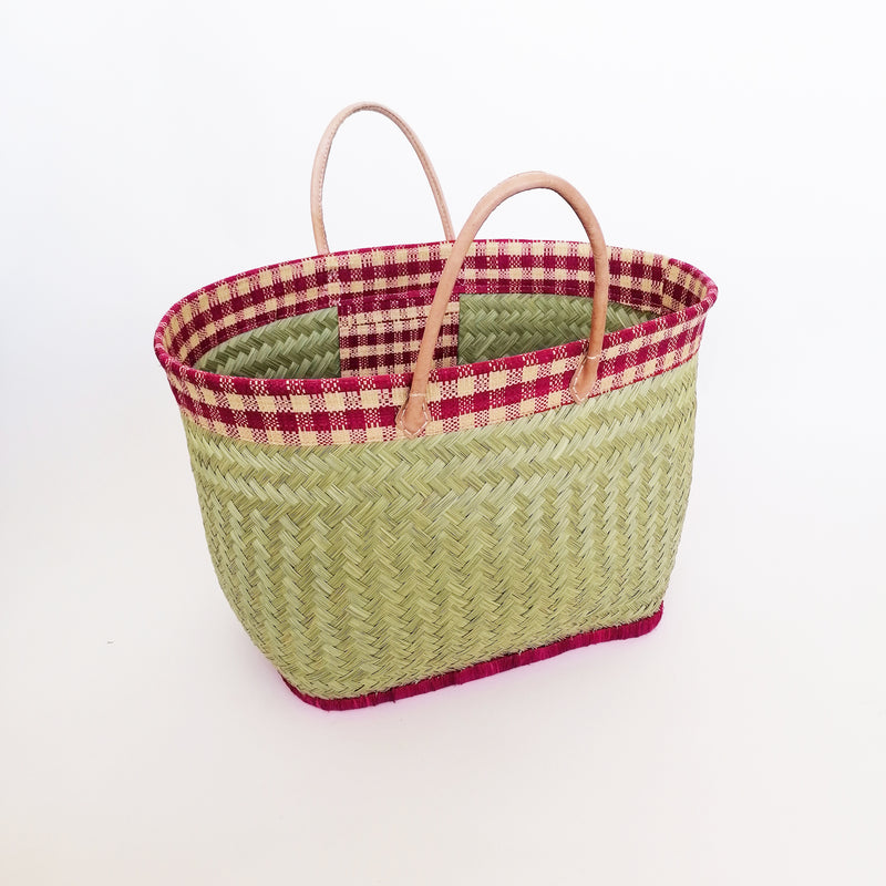 Panier artisanal Aravoula tressé naturel "Tsipika"  avec bande rabane carreaux