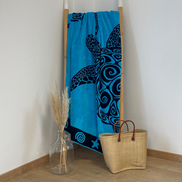 Serviette de plage en coton Turquoise Turtle, extra large - Le comptoir de la plage