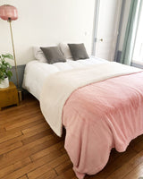 Plaid couverture douce extra large imitation Lapin rose - Le comptoir de la plage