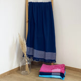 Fouta bleu marine en coton Paski - Le comptoir de la plage