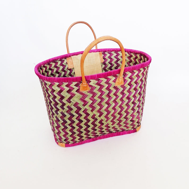 panier artisanal rose fuchsia Toama - Le comptoir de la plage