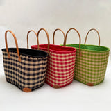 panier artisanal carreaux de vichy rabane GM motifs carreaux avec pochon rabane coins cuir dimensions 50× 20×35 cm robuste et élégant, parfait pour sorties et marché, robuste et élégant