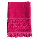 serviette de bain éponge velours unie ciselée romance fuchsia 90x170 cm, 100 % coton, 460 g/m², légère et absorbante, idéale salle de bain, piscine et plage